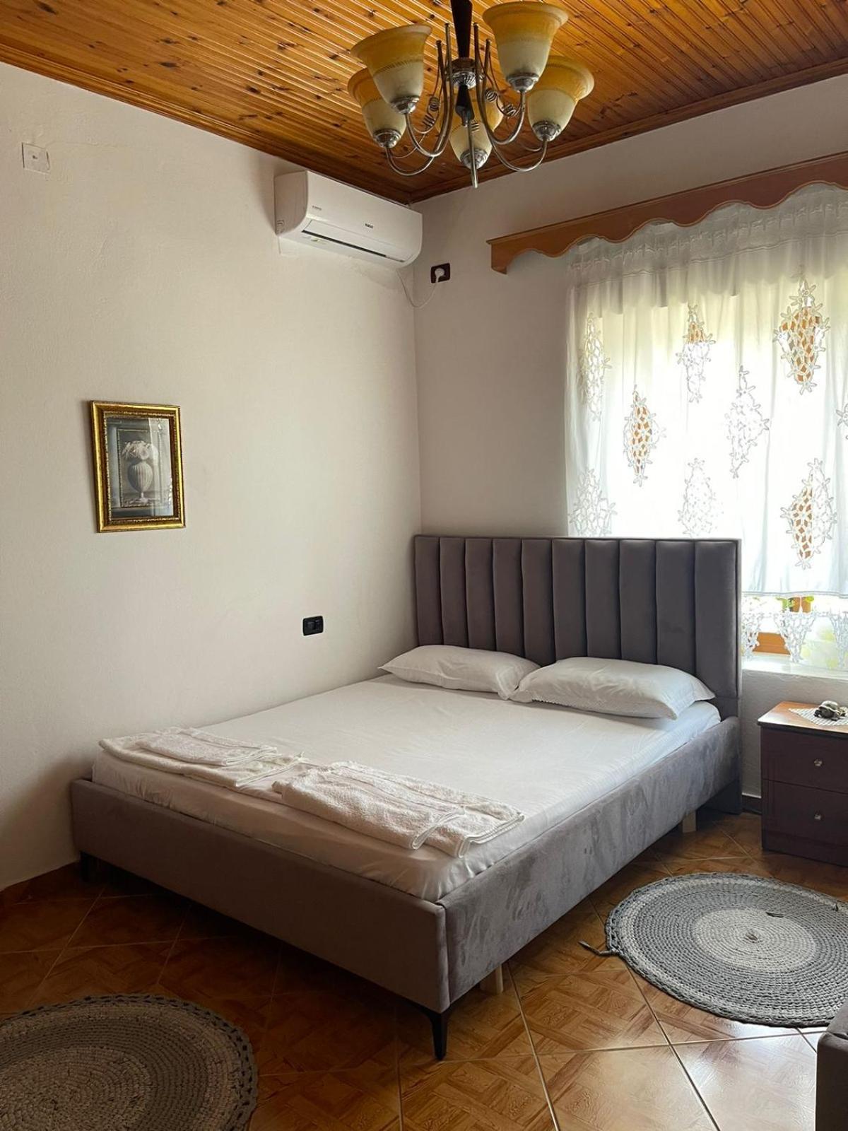 Guest House Lengo Gjirokastër Eksteriør billede